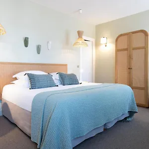 4* מלון Cezanne Boutique-hotel