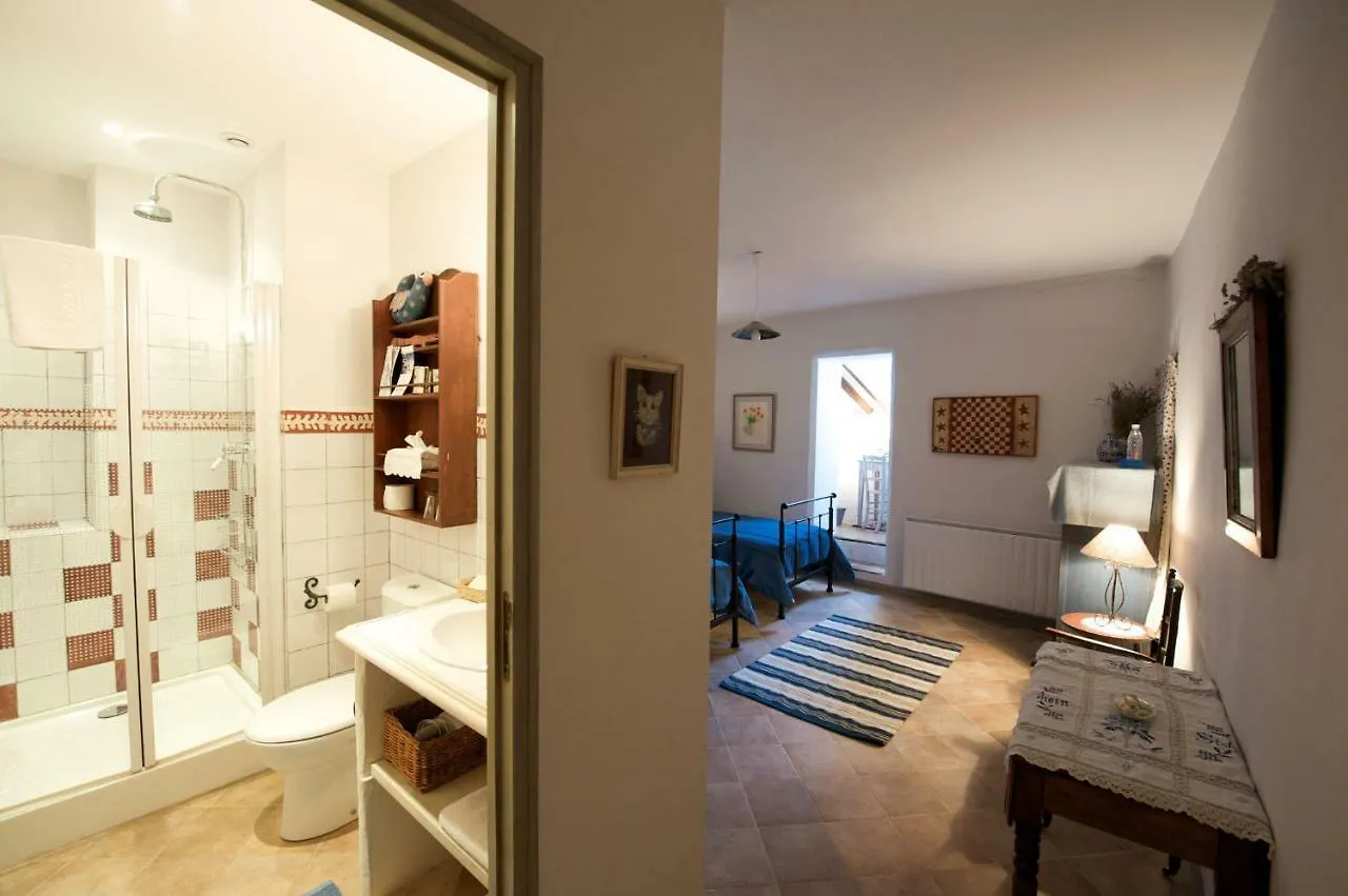 Le Clos Des Freres Gris Bed & Breakfast Aix-en-Provence
