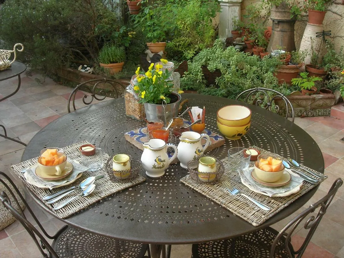 Le Clos Des Freres Gris Bed & Breakfast Aix-en-Provence France